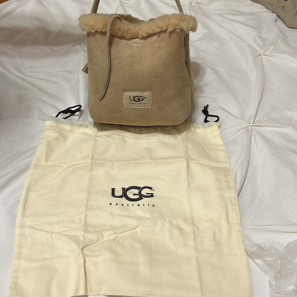 Ugg mini purse never used with dust bag